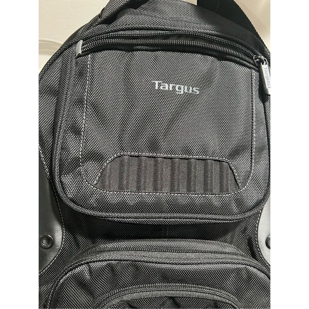 Targus 15.6" Legend IQ Backpack - Picture 2 of 9